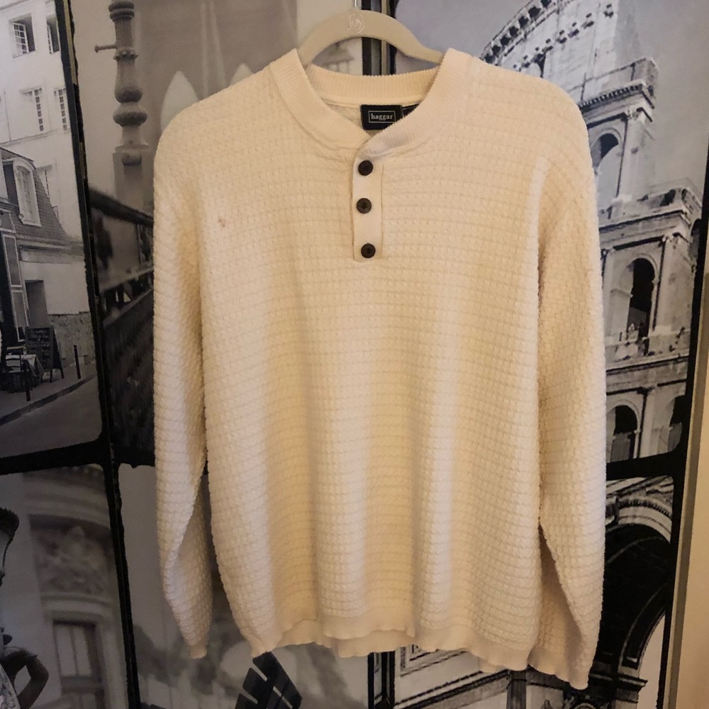 Cream Haggar Men’s Sweater three-button Medium